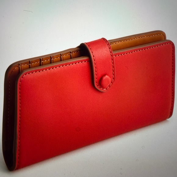 vera Bradley Handbags - Vera Bradley Red & Brown Women's Leather Tab Wallet NWT 95.00
